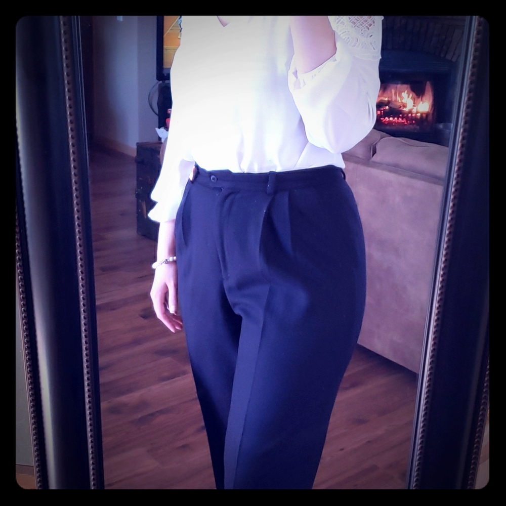 Great condition 💜 Plum Savannah Trousers